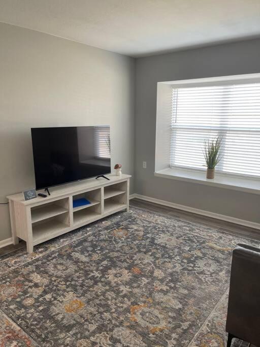 The Irene - 2 Bedroom Apt In Quilt Town, Usa Hamilton Exterior foto